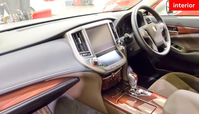 fourteenth generation Toyota crown interior