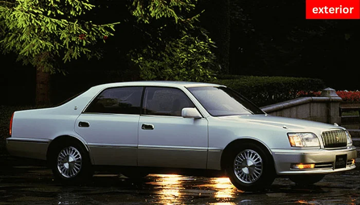tenth generation Toyota crown exterior