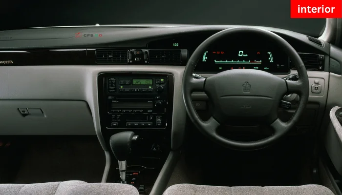 tenth generation Toyota crown interior